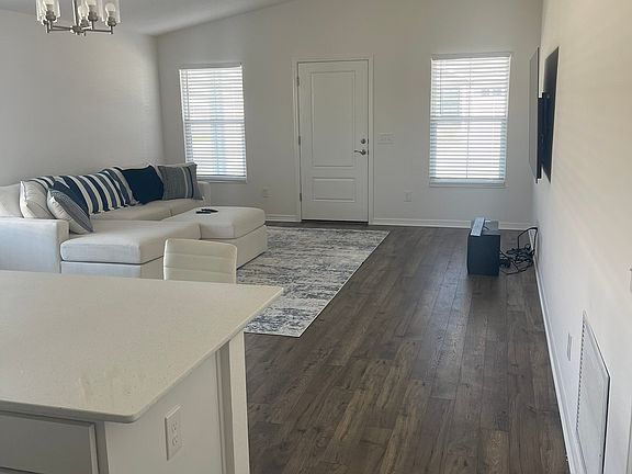 2nd image of 2732 Gosine Pl