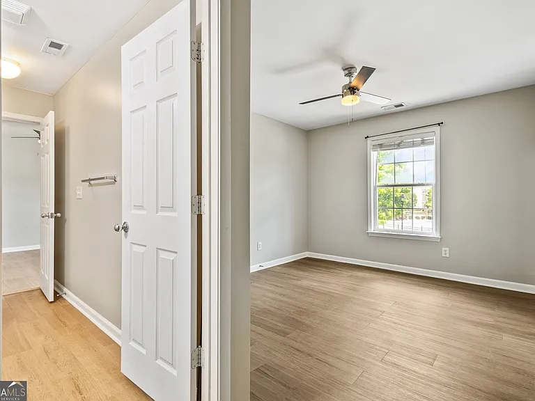 606 Lofty Ln SW — Photo 12