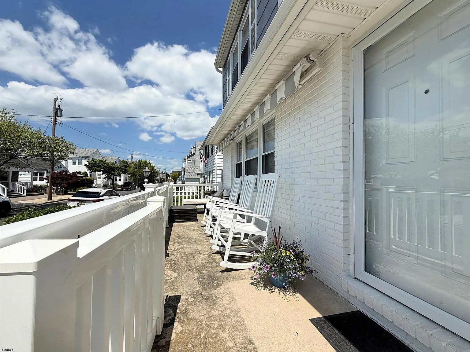 3 bed, 2.5 bath, $5,000 — Photo 3
