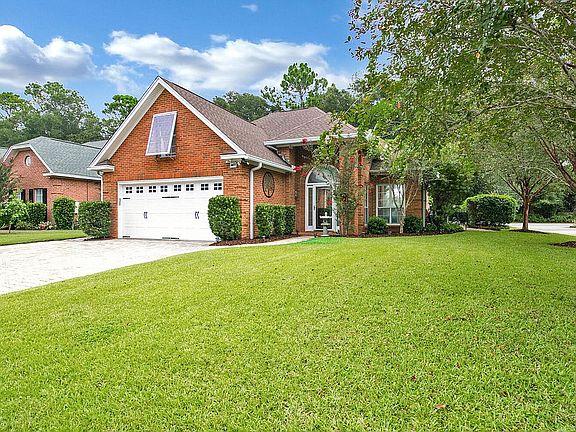 2nd image of 1477 Oakmont Pl