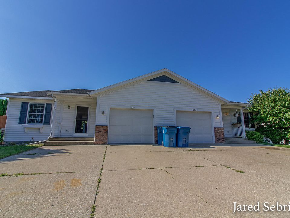 1st image of 904/906 Vos St