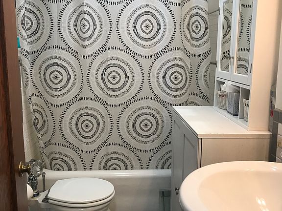 5th image of 455 E Ocean Blvd APT 1111
