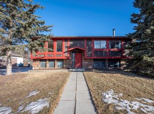 39 Cedarwood Mews SW, Calgary, AB T2W3H6