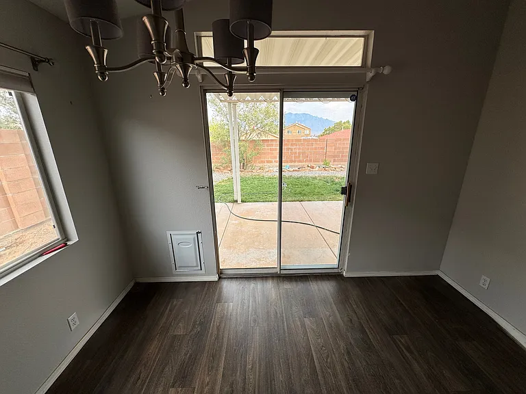 4756 Delaina Dr NE — Photo 7
