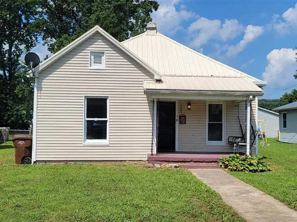 1223 S 7th St, Clinton, IN 47842