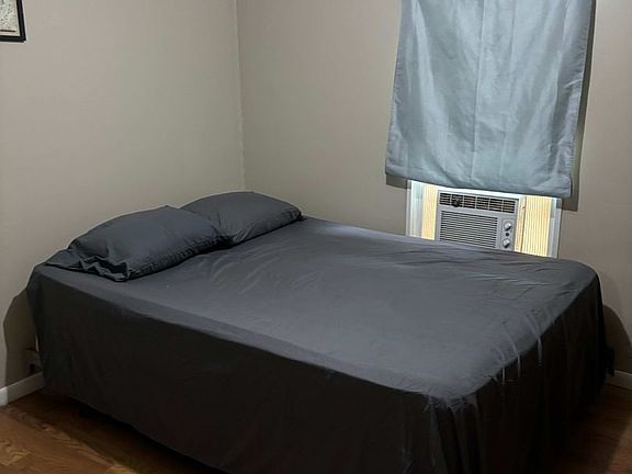 4th image of 9256 7th Ave #1