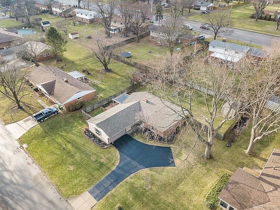 4th image of 4905 Arrowhead Dr