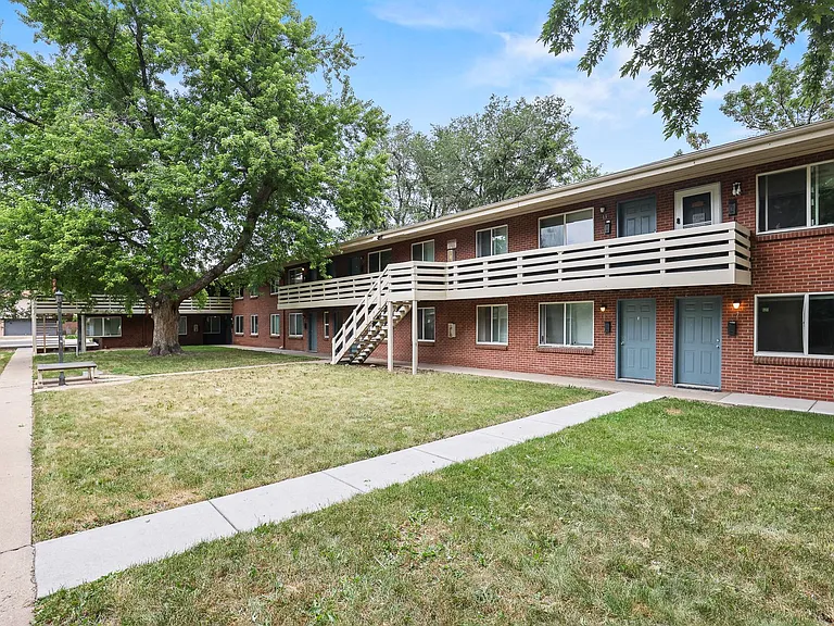 6130 W 40th Ave — Photo 3