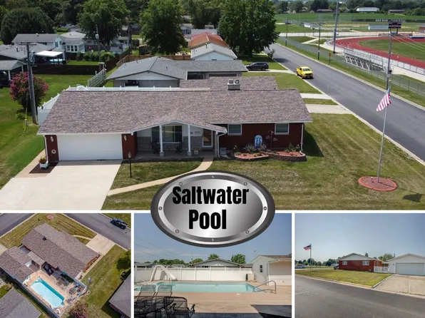 801 Hilltop Dr, Red Bud, IL 62278