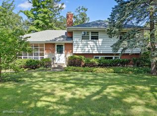 446 Naperville Rd, Clarendon Hills, IL 60514