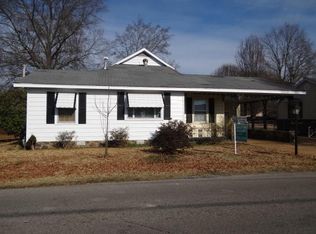 1621 Bunch St, Corinth, MS 38834