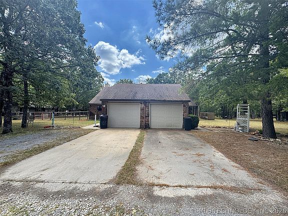 2nd image of 105 Summit Ridge Dr