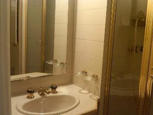 Rented by Corcoran | media 32