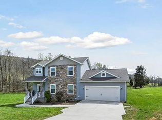 216 Joshua Dr, Sparta, TN 38583