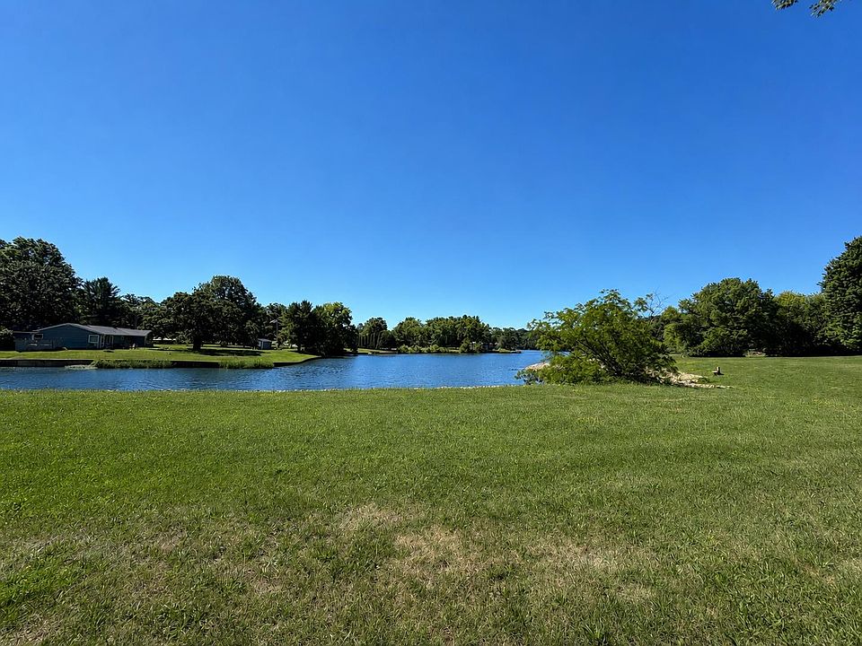 1st image of 900 Timber Trail Dr