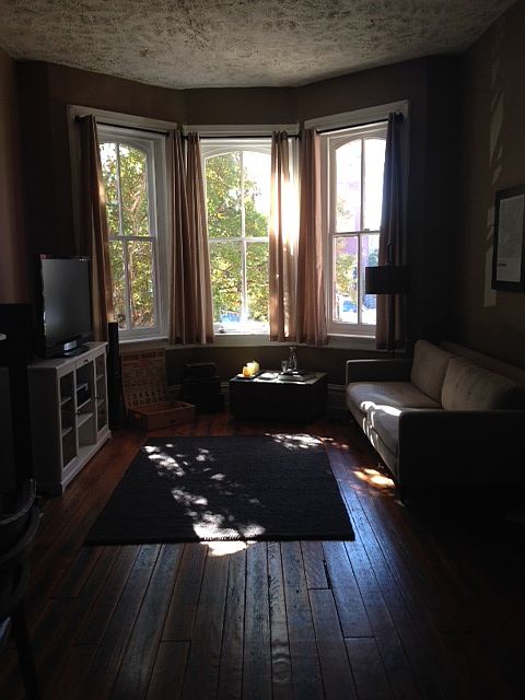 1st image of 4 E Clay St APT 1