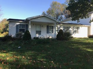 622 Auction Rd, Manheim, PA 17545