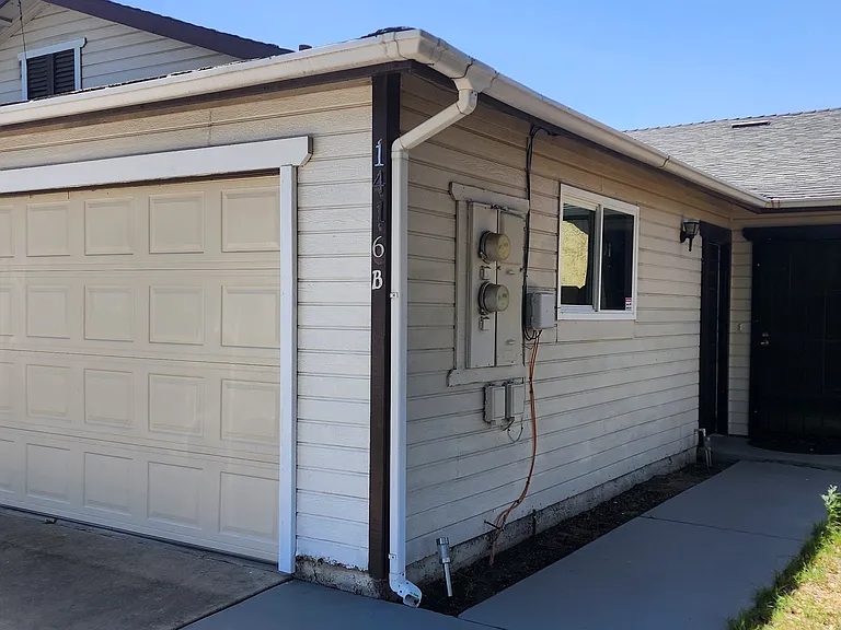 1416 Pecos Ave #A — Photo 1