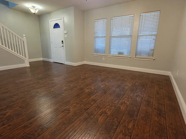 6511 White Oaks Ln — Photo 6