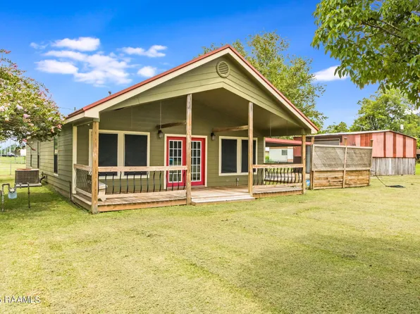 1010 Red Barn Rd, Breaux Bridge, LA 70517