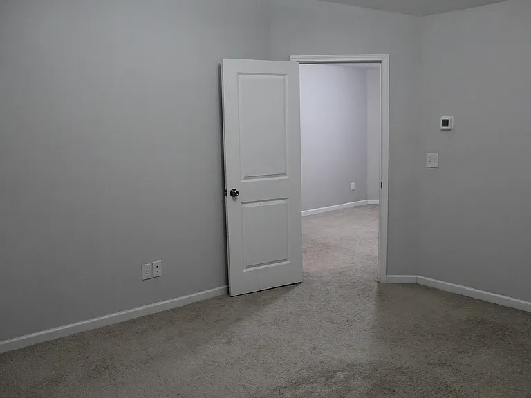 1368 Endicott Ct — Photo 34