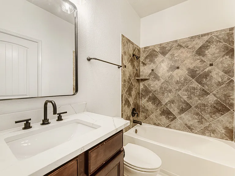5013 Pyrenees Pass — Photo 26