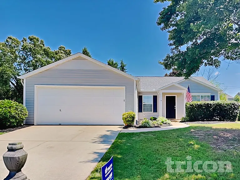 7 Glassglenn Dr — Photo 2