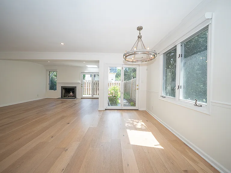116 Montrose Ave #H — Photo 14