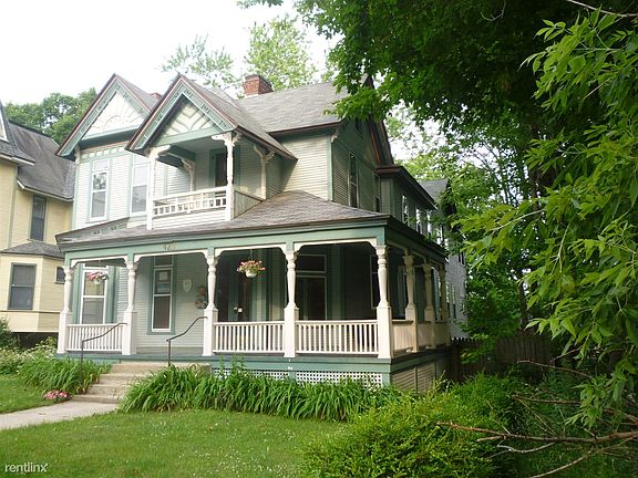 423 Prospect Ave SE Outside 2