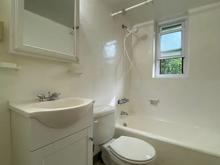 5700 Munhall Rd — Photo 18