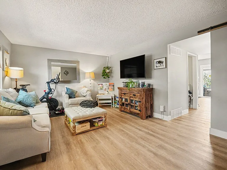 654 S Youngfield Ct — Photo 2