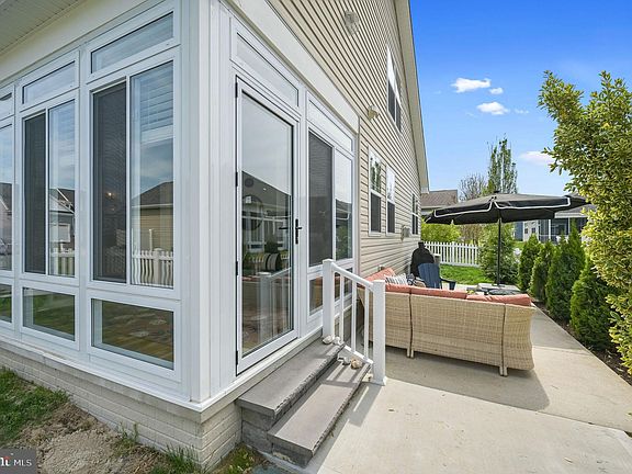 4th image of 29670 Riverstone Dr