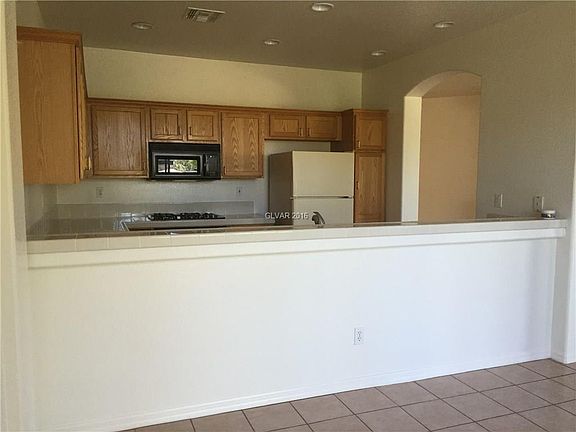 5th image of 808 Dana Hills Ct Unit 103