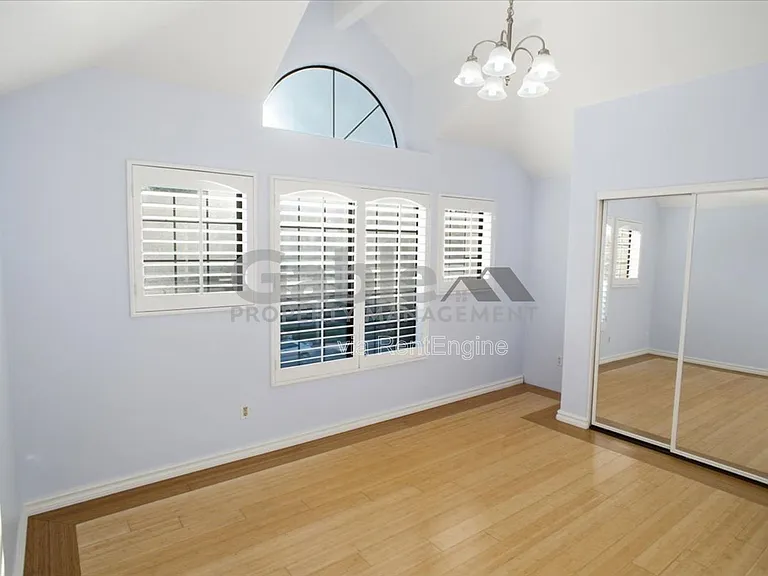 25344 Irving Ln — Photo 18