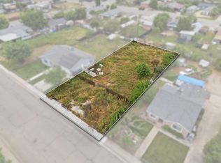615 S Shasta Avenue, Farmersville, CA