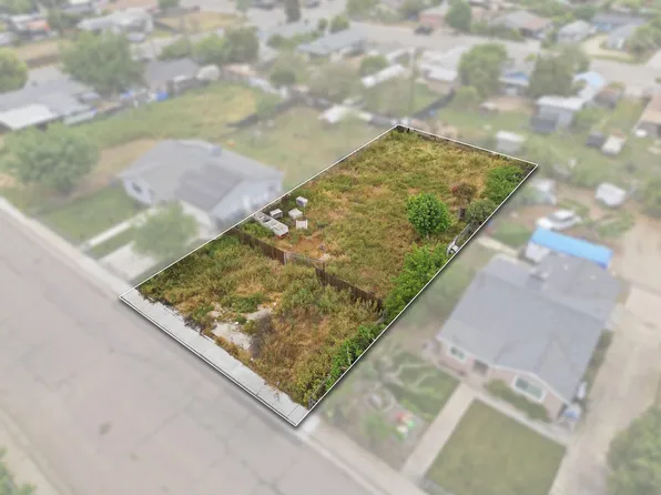 615 S Shasta Avenue, Farmersville, CA 93223