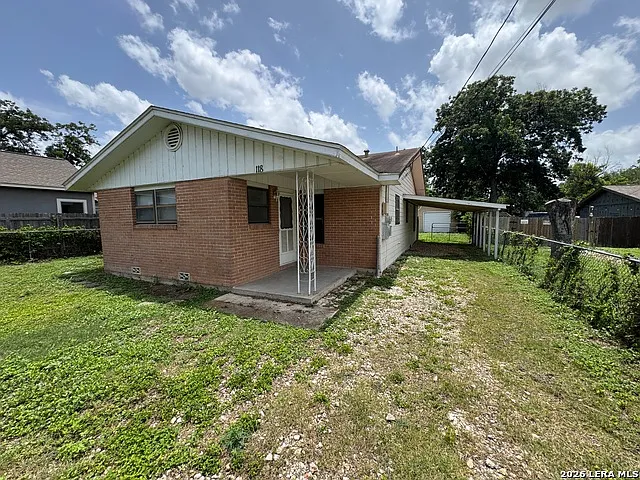 3 bed, 2.0 bath, 1713 sqft, $1,575 — Photo 3