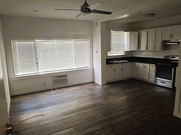 2nd image of 5101 Melrose Ave APT 8