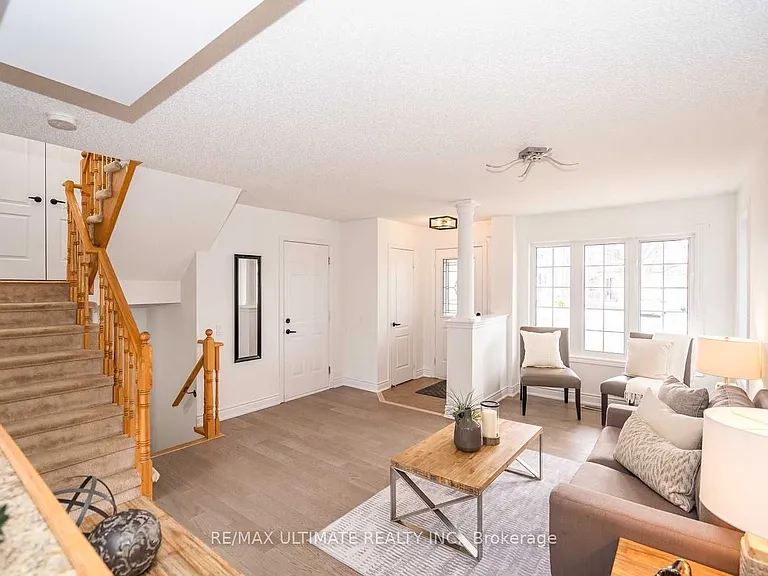 217 Marilyn St — Photo 6