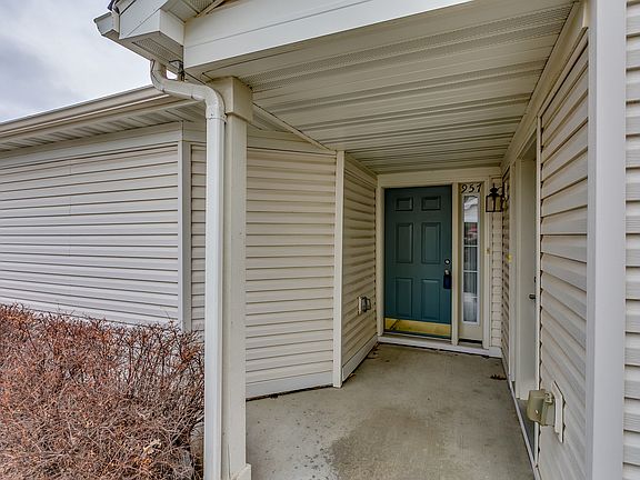 2nd image of 957 Providence Dr