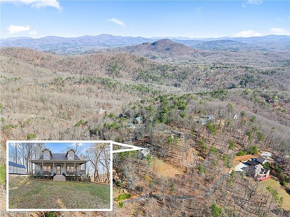 3rd image of 827 Laurel Ridge Rd