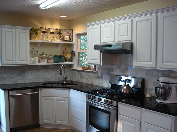 5th image of 9405 Andrews Mill Ln