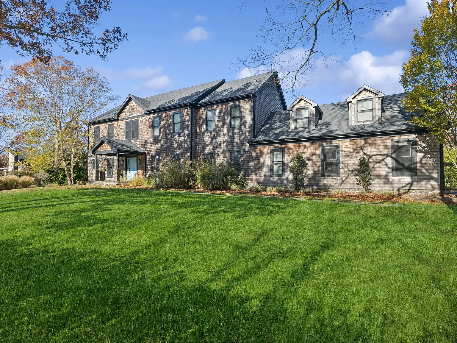Comfort and Hamptons charm — Photo 2
