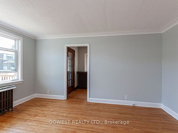 4th image of 480 Jane St #1