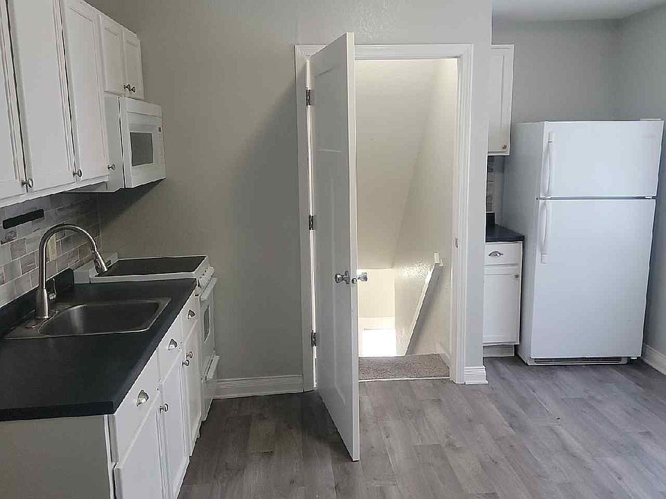 1st image of 212 S Pershing Dr #214