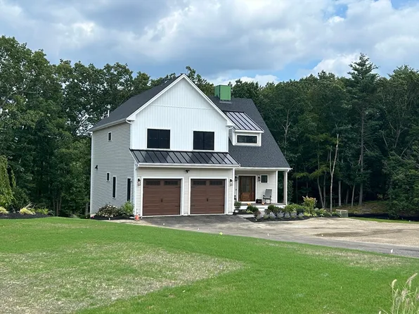 67 Massapoag St #2, Weymouth, MA 02190