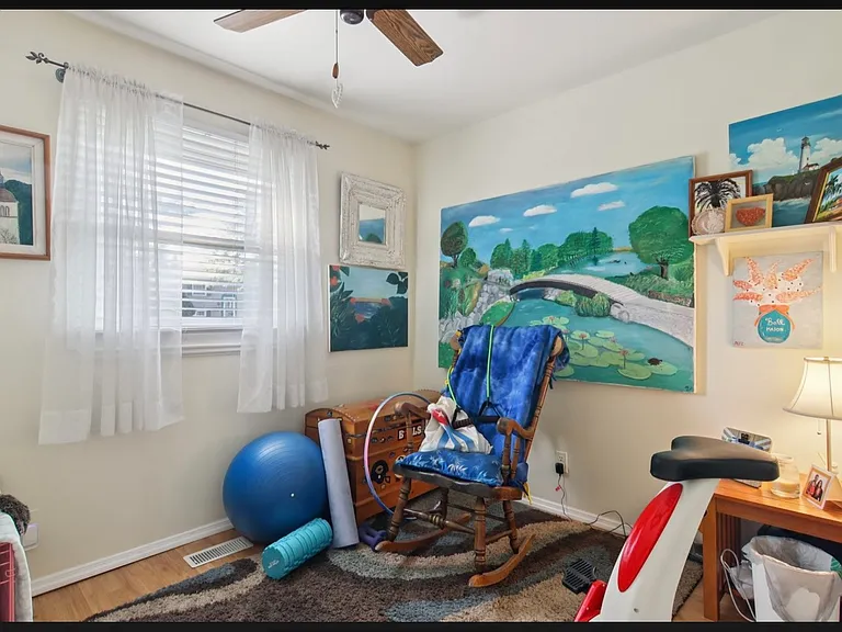 19617 Sycamore St — Photo 16