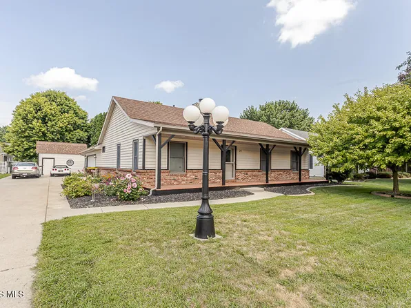 21 Meadow Lane Dr, Delta, OH 43515