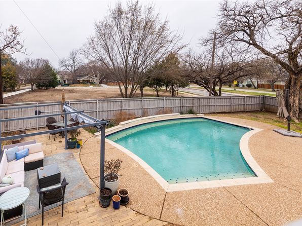 Additional property image - 301 S Winnetka Ave, Dallas, TX 75208