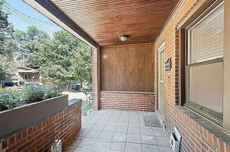 6410 Phillips Ave — Photo 3